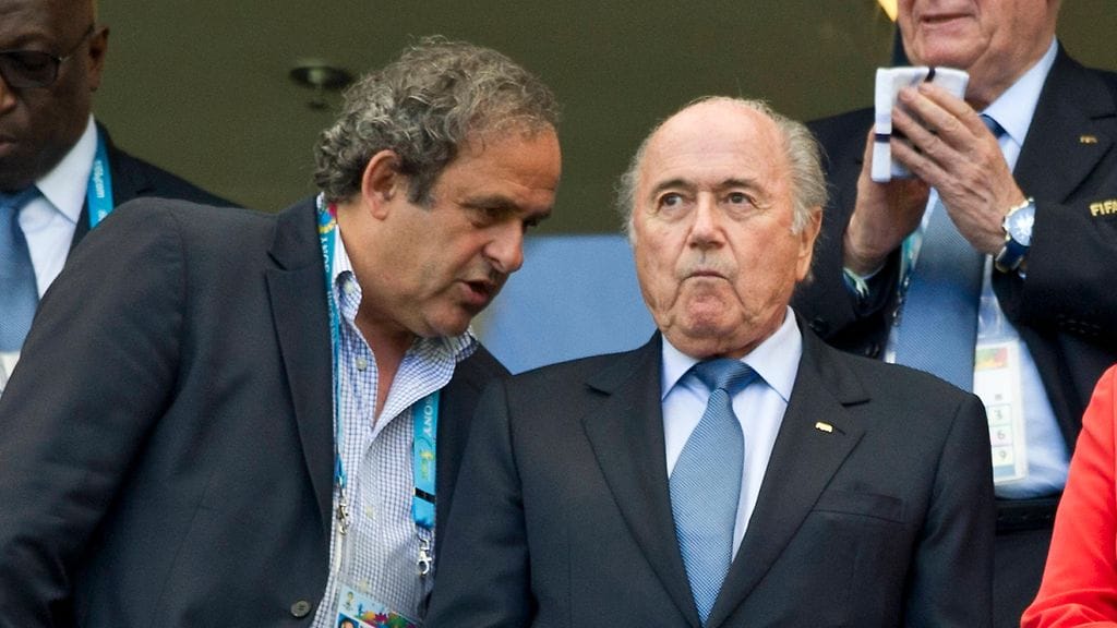Michel Platini ja Sepp Blatter vapautettiin korruptiosyytteistä.