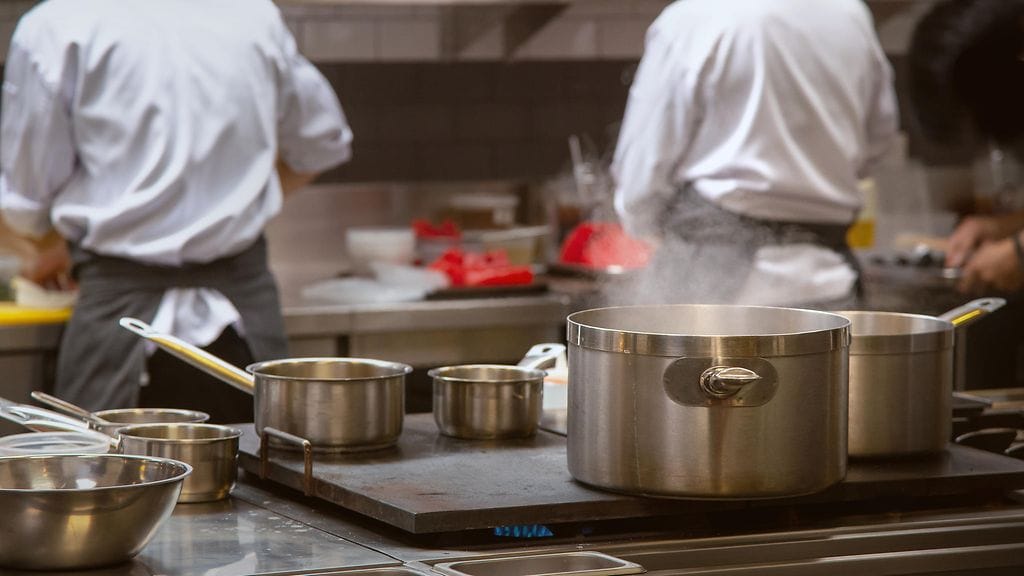 Pitkät päivät ovat tuttuja ravintola-alalla.