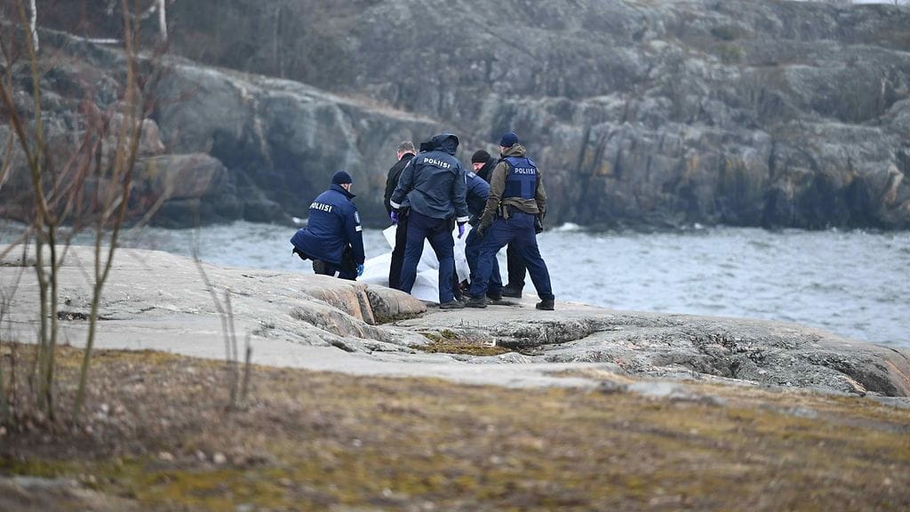 Poliisi haki ruumiin Uunisaaresta tiistaina iltapäivällä.