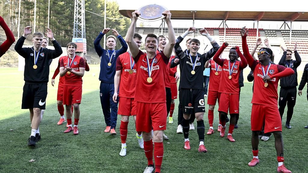 Inter juhlii liigacupin mestaruutta.