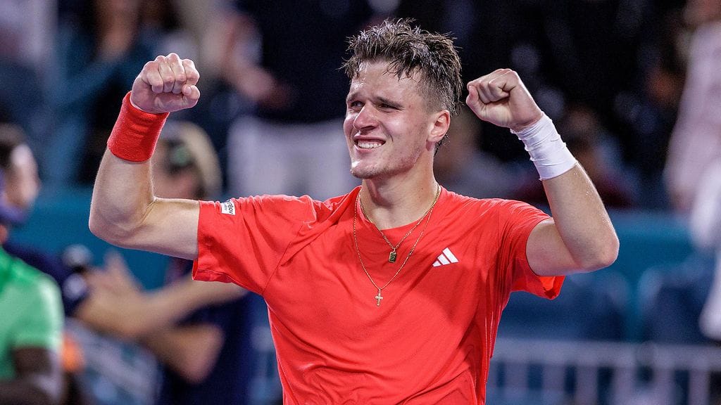 Jakub Mensik kilpaili vasta toisessa ATP-kiertueen loppuottelussaan.