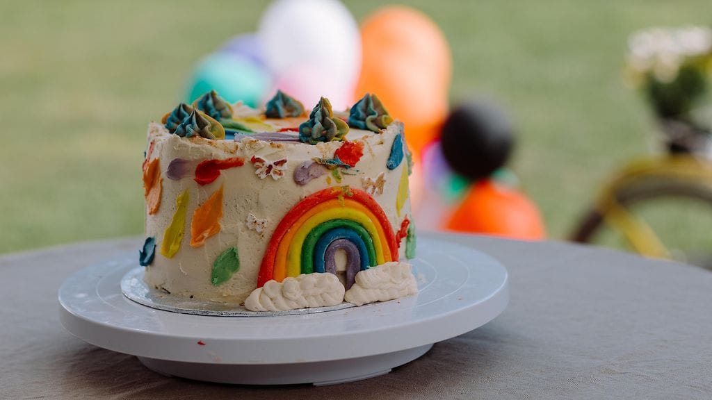 Shawan Unikonsiemen-laventeli-sitruunakakku.