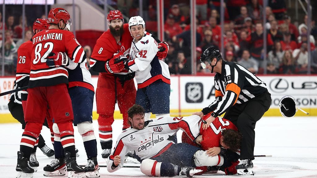 Carolinan ja Washingtonin matsi meni täysin hulinaksi.