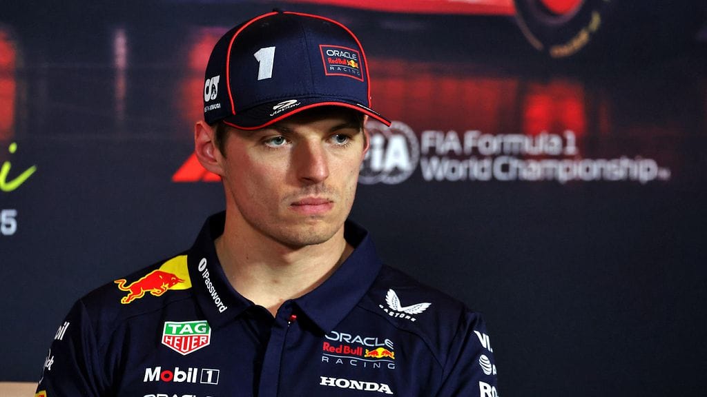 Max Verstappen ei pärjäisi tallikaverinsa Red Bullilla, väittää Sergio Perez vanhempi.