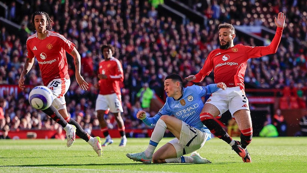 Manchester United ja Manchester City pelasivat 0–0-tasapelin.