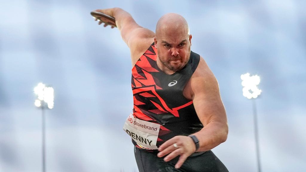 Matthew Denny heitti kaikkien aikojen viidenneksi pisimmän kiekkokaaren 72,07.