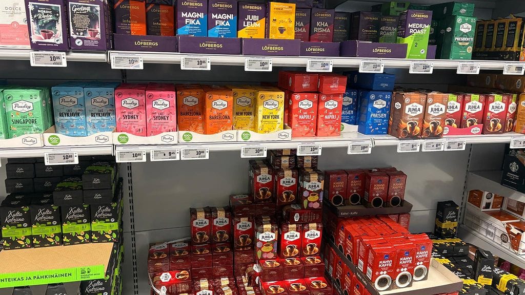 Mitä tapahtuu kahvin hinnalle suomalaiskaupoissa?