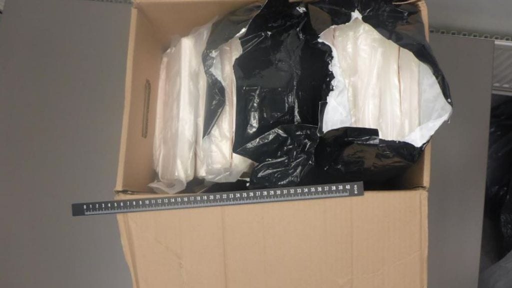 Ruotsalaisräjäyttäjien amfetamiinilasti9