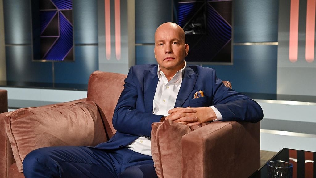 Sijoittaja Kim Väisänen tunnetaan myös Leijonen luola -ohjelman sanavalmiina leijonana.