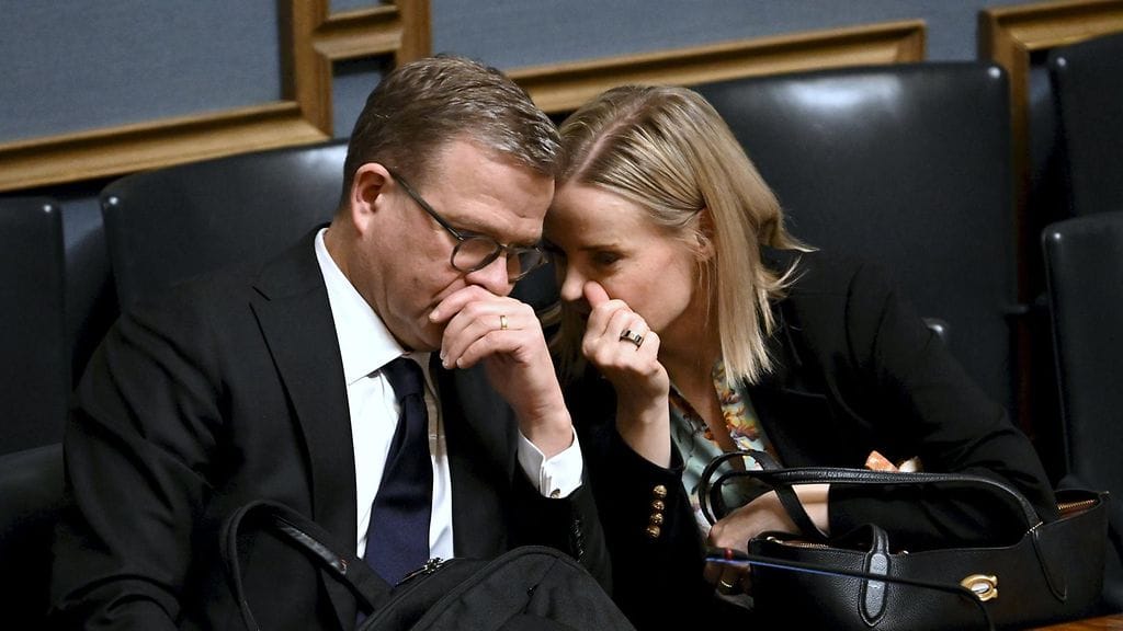 Hallitus pelkää poliittisten virkanimitysten ärsyttävän äänestäjiä juuri vaalien alla.