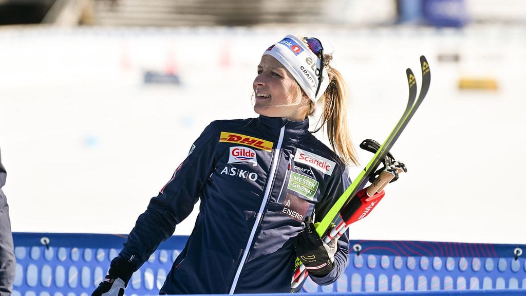 Therese Johaug empii yhä uransa jatkoa.