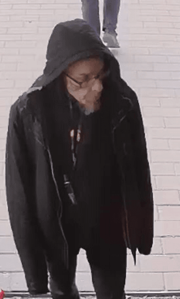 Poskitatuoitu mies (1)