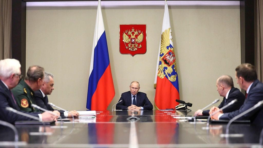 Putin ja muuta Venäjän turvallisuusjohtoa AOP