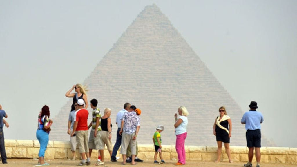 Opas kertoo, että Egyptin turistimäärät ovat palanneet vallankumousta edeltäneelle tasolle.