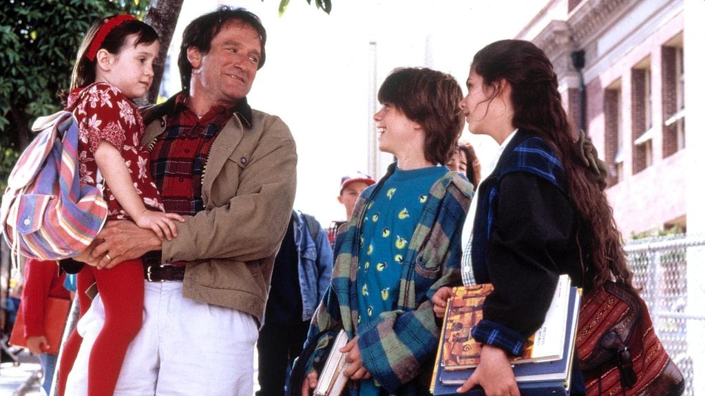 Robin Williams esitti vuoden 1993 Mrs. Doubtfire -elokuvassa isää, joka tekeytyy sisäköksi viettääkseen aikaa lastensa kanssa, joiden huoltajuuden hän menettää ex-vaimolleen.