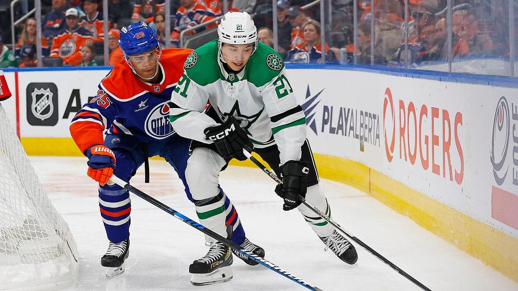 Jason Robertson on sivussa Dallasin ensimmäisistä pudotuspeleistä.