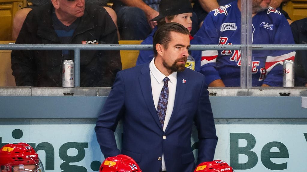 Jussi Ahokas kamppailee parhaillaan Kitchener Rangersin kanssa OHL:n pudotuspelien toisella kierroksella. Windsor Spitfires johtaa ottelusarjaa Rangersia vastaan voitoin 3–2.