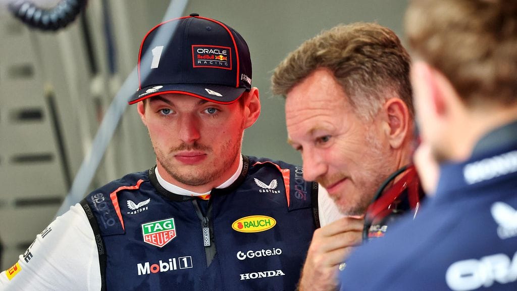Max Verstappen ja Christian Horner eivät pitäneet hollantilaisen saamasta aikasakosta Saudi-Arabian kisassa.