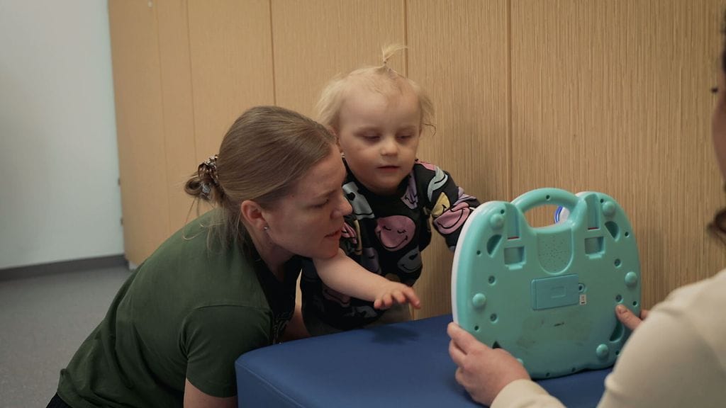 Asian ytimessä.doc: Hugo toimintaterapiassa