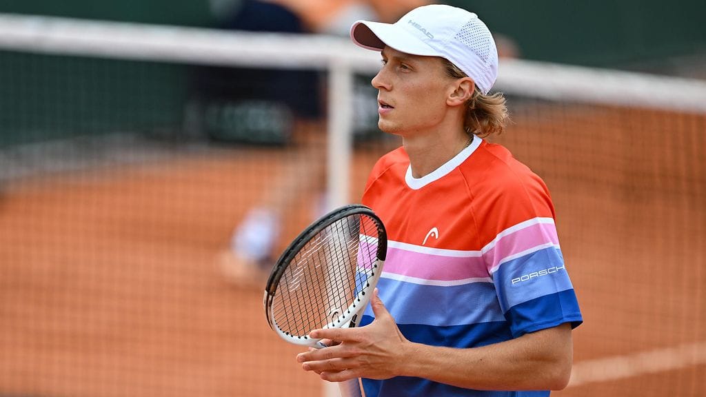 Emil Ruusuvuoren ura on pahassa laskusuhdanteessa. Kuva toukokuulta 2024.