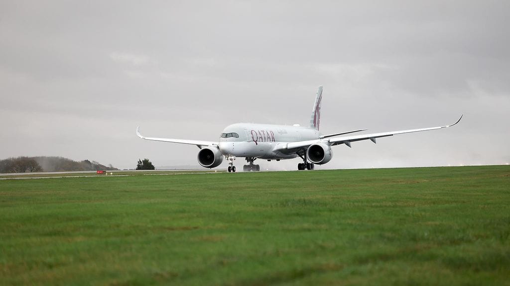 AOP Walesin jalkapallojoukkue lähti Qatariin Cardiffin lentokentältä 15 marraskuuta 2022.