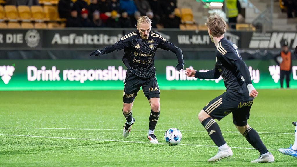 Keskikenttäpelaaja Kasper Paananen on aloittanut kauden ryminällä ja tehnyt tässä vaiheessa SJK:n seitsemästä maalista neljä.