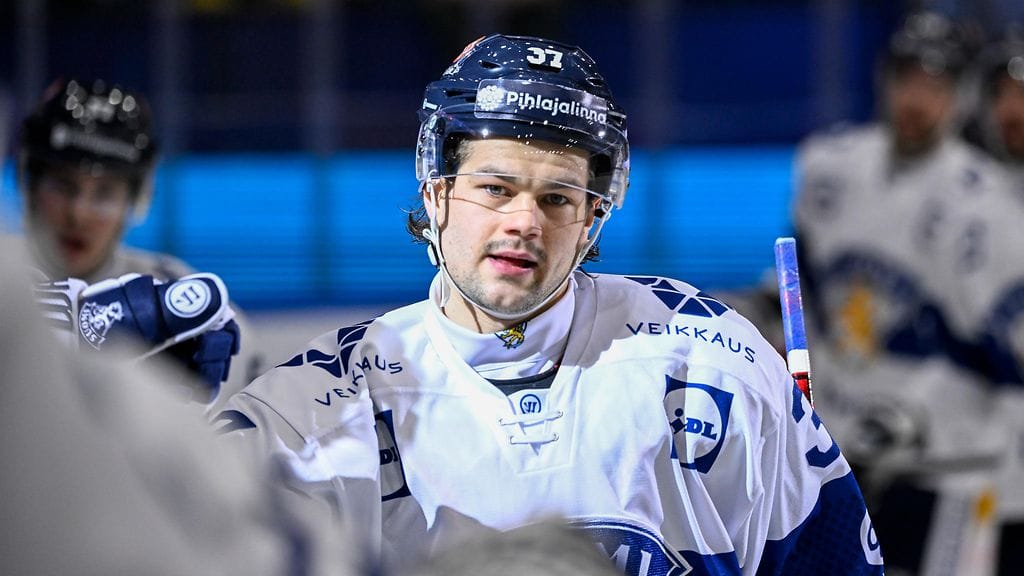Eemil Erholtz palaa Oulun Kärppiin.