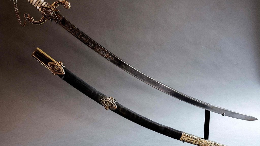 LK Napoleonin miekka tulee huutokauppaan Pariisissa 2