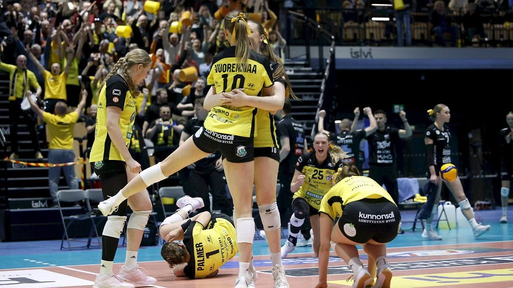 Pujo Wolley on ensimmäinen 28 vuoteen runkosarjan kärkikaksikon ulkopuolelta mestariksi noussut joukkue.