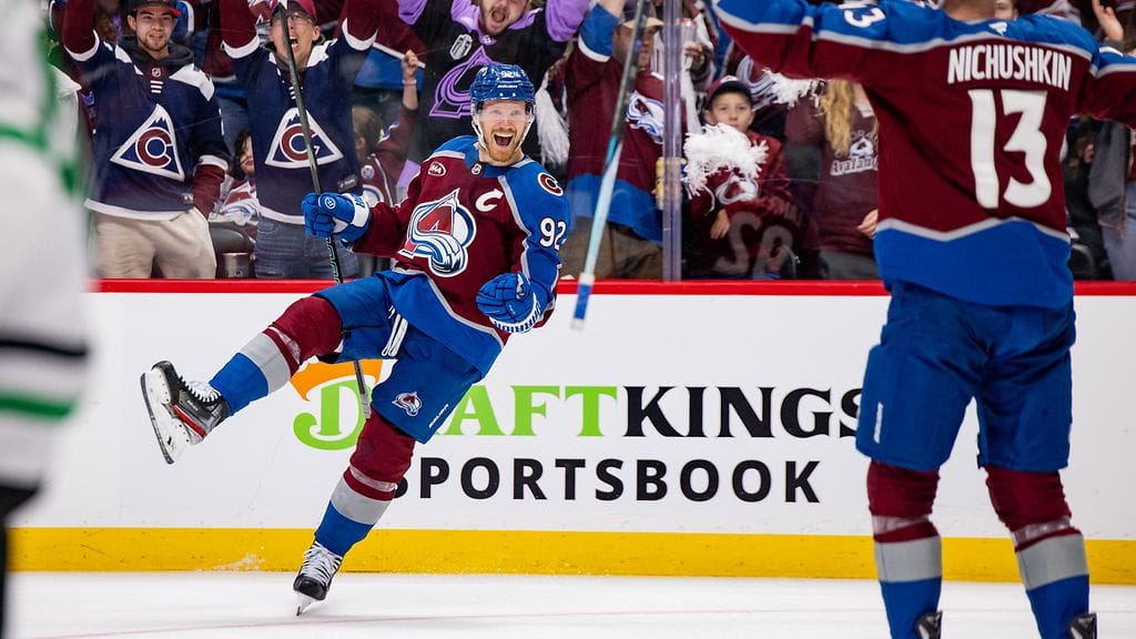 Gabriel Landeskog teki ensimmäisen NHL-maalinsa 1 041 päivään.