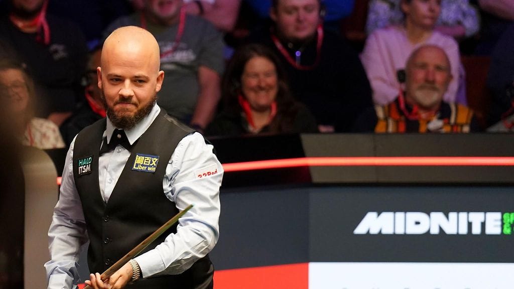 Luca Brecel, 30, säväytti taidoillaan snookerin MM-kisojen neljännesvälierässä.