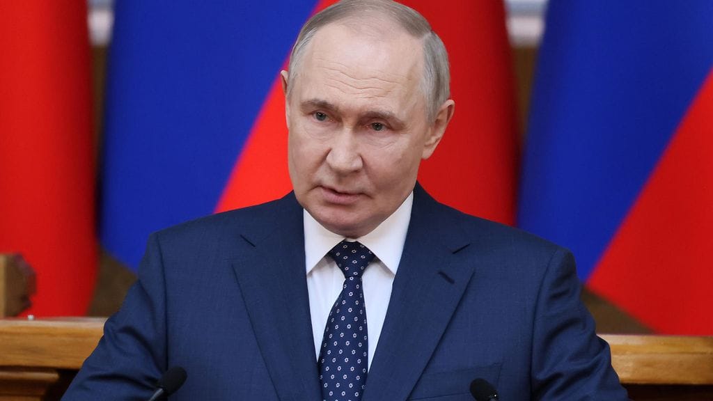 Venäjän presidentti Vladimir Putin Pietarissa 28. huhtikuuta.