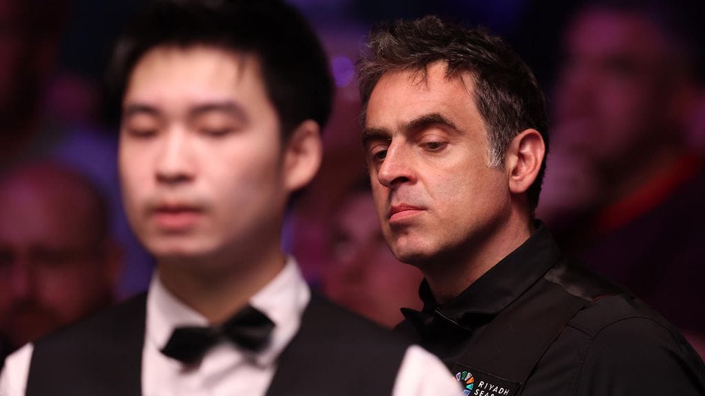 Ronnie O'Sullivan (oik.) on päässyt helpolla MM-turnauksessa. Si Jiahui yrittää vielä haastaa suurmestarin puolivälierässä keskiviikkona.