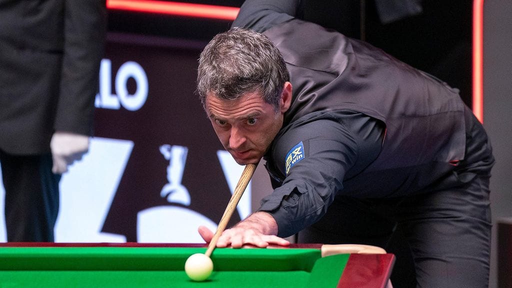 Ronnie O'Sullivan eteni hienosti snookerin MM-kisojen välieriin.