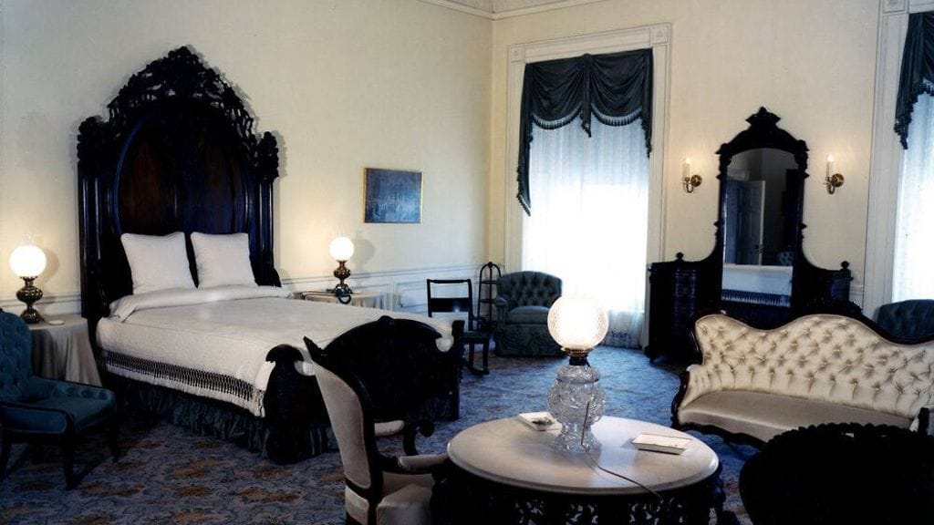 AOP Lincoln makuuhuone Valkoinen talo 02052025