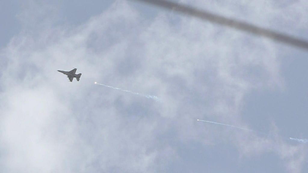 Israelin hävittäjä Syyrian pääkaupungin Damaskosin liepeillä 30. huhtikuuta.