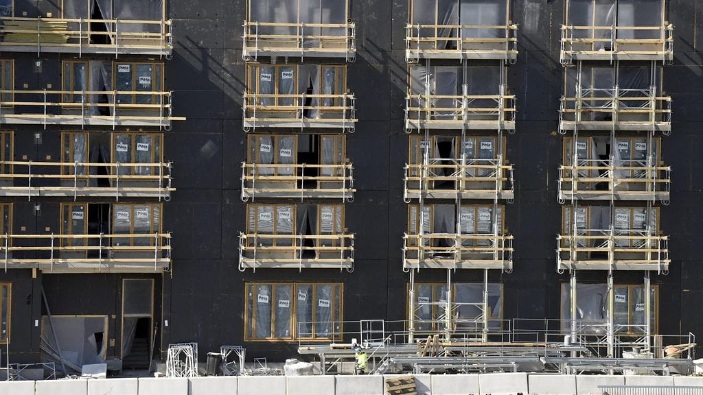 Kuvassa rakennustyömaa Jätkäsaaressa Helsingissä 24. huhtikuuta.