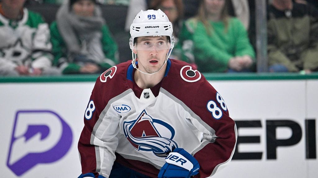 Martin Necas, 26, saapuu edustamaan Tshekkiä kevään MM-kisoihin.