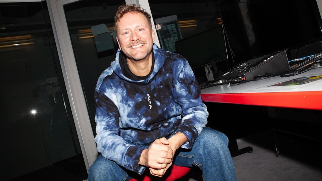 Euroviisuselostaja Mikko Silvennoinen seurasi Erika Vikmanin harjoituksia Baselissa