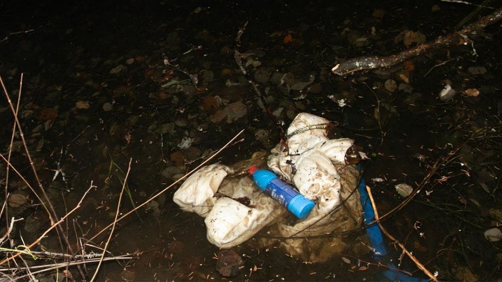 0705 Pulkkamurha pulkka vedessä