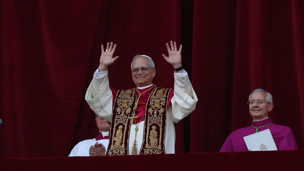 Chicagossa pohditaan nyt, mitä joukkuetta uusi paavi kannattaa.