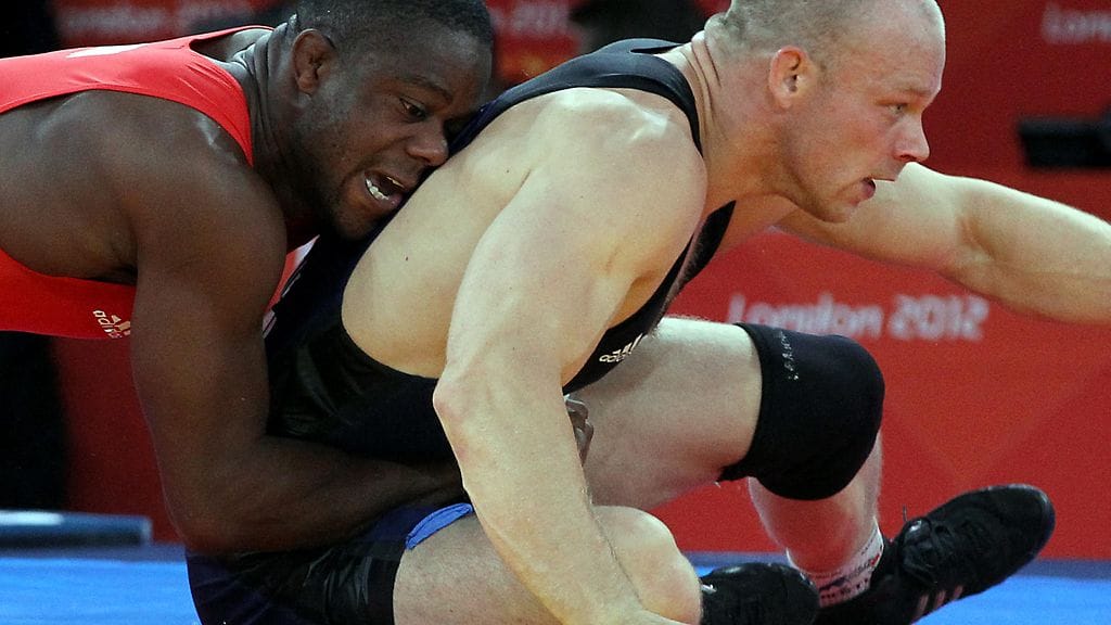 Rami Hietaniemi painii SM-kisoissa lauantaina. Kuva Lontoon olympialaisista vuodelta 2012.