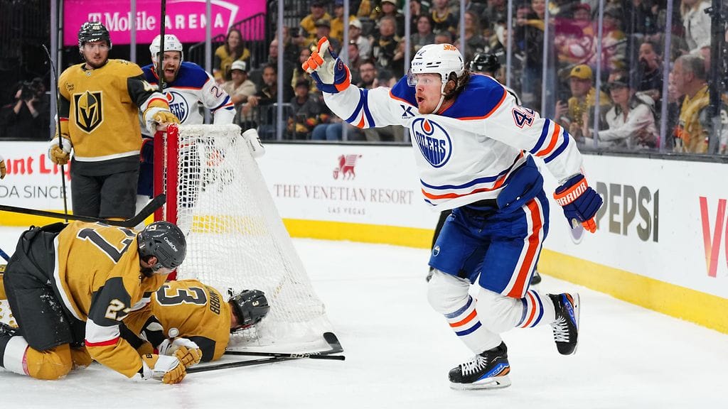 Kasper Kapanen teki pudotuspelisarjan ratkaisumaalin jatkoerässä.