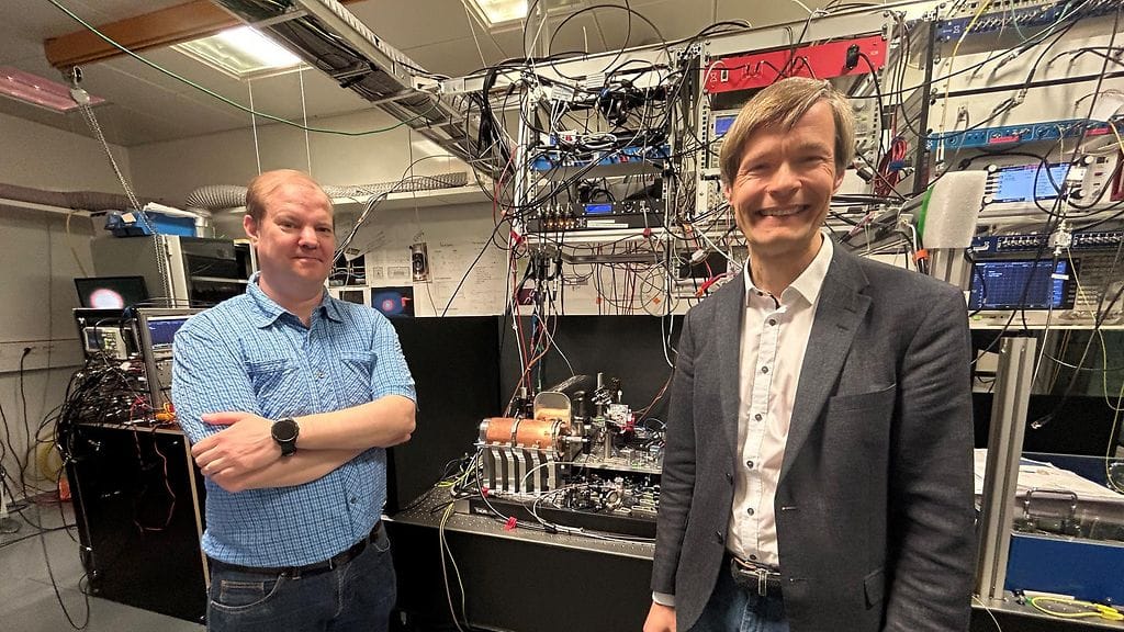 optinen atomikello, VTT, aika, Anders Wallin ja Martti Heinonen