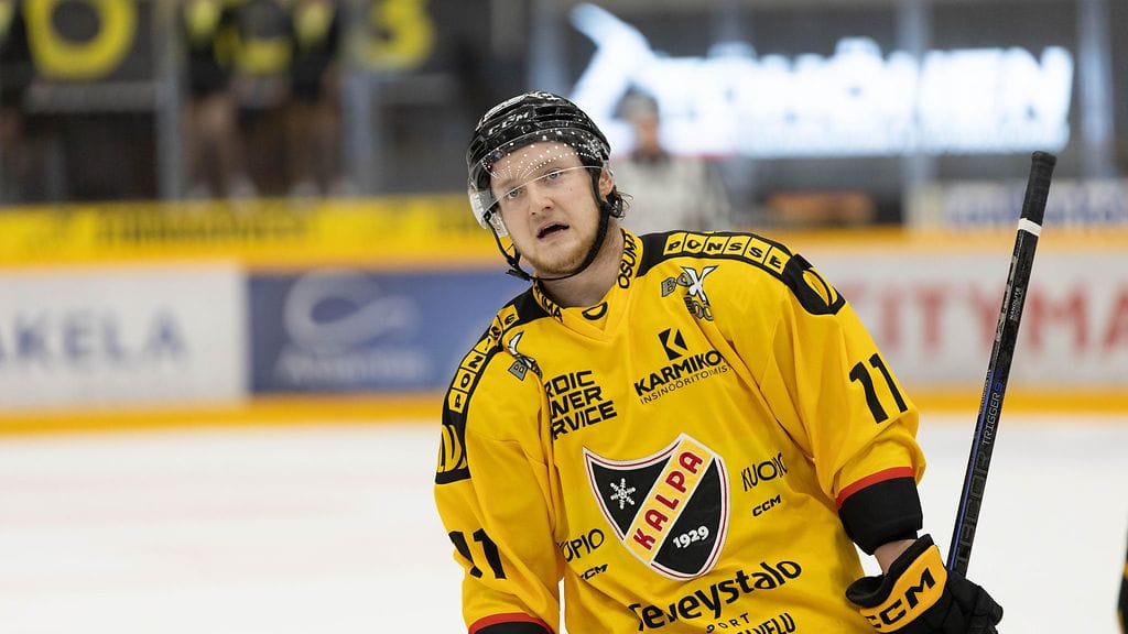 Kasper Simontaival palaa Tapparaan.