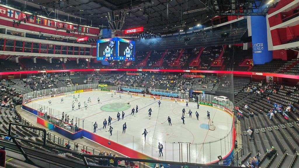 Tukholman Globenin halliin jäi vaikka kuinka paljon tilaa Leijonien ja Slovenian ottelussa.