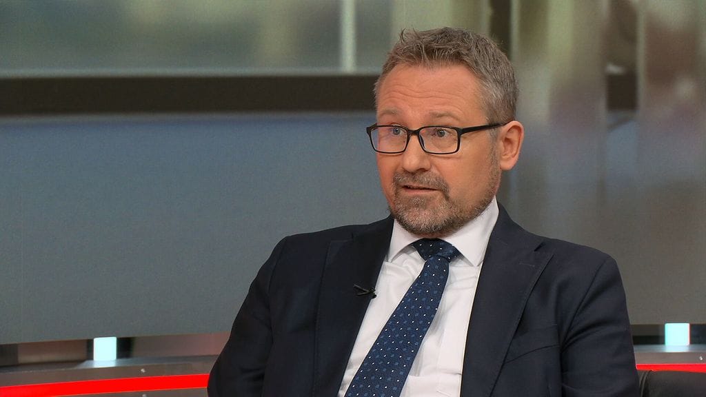 Hiski Haukkala vakuuttaa Ulkopoliittisen instituutin korjaavan puutteet korkeakouluharjoittelijoiden valintaprosessissa.