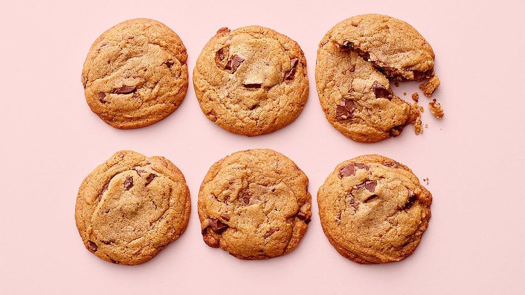 McDonald's-keksit ovat koko perheen suosikkeja. Ohje kirjasta Eka ruokakirja (Outi Tuomivaara, Readme 2025). Kuva: Riikka Kantinkoski