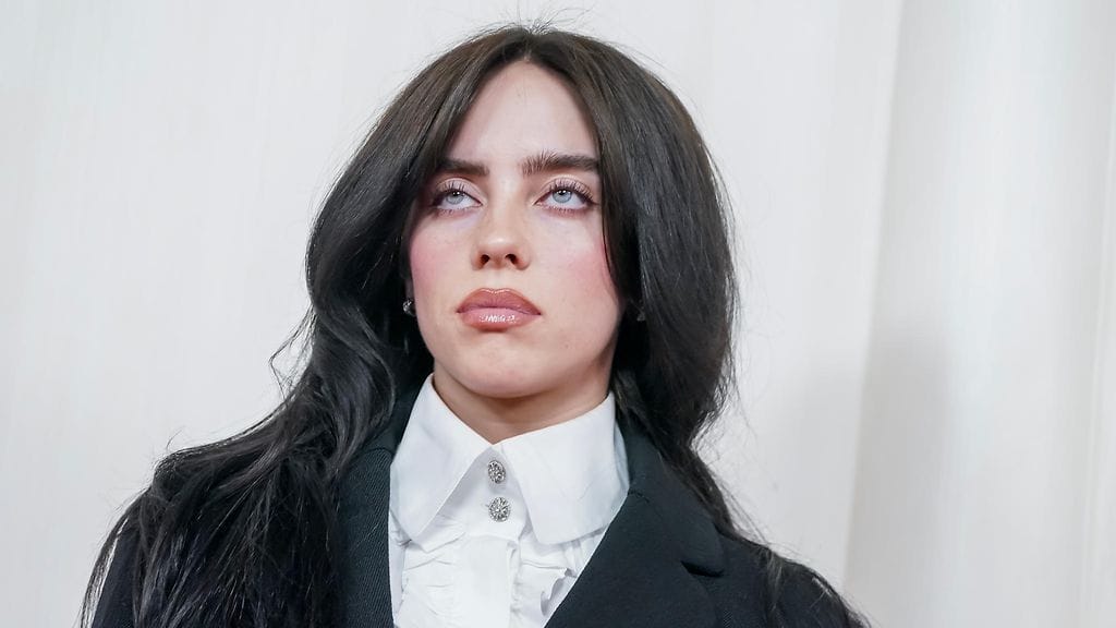 Billie Eilish kuvattuna maaliskuussa 2024.