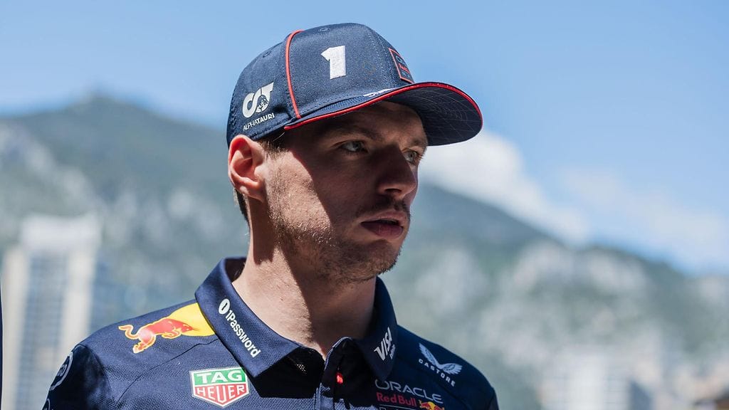 Max Verstappen ei Brad Pittin tähdittämää F1-elokuvaa saapunut katsomaan.